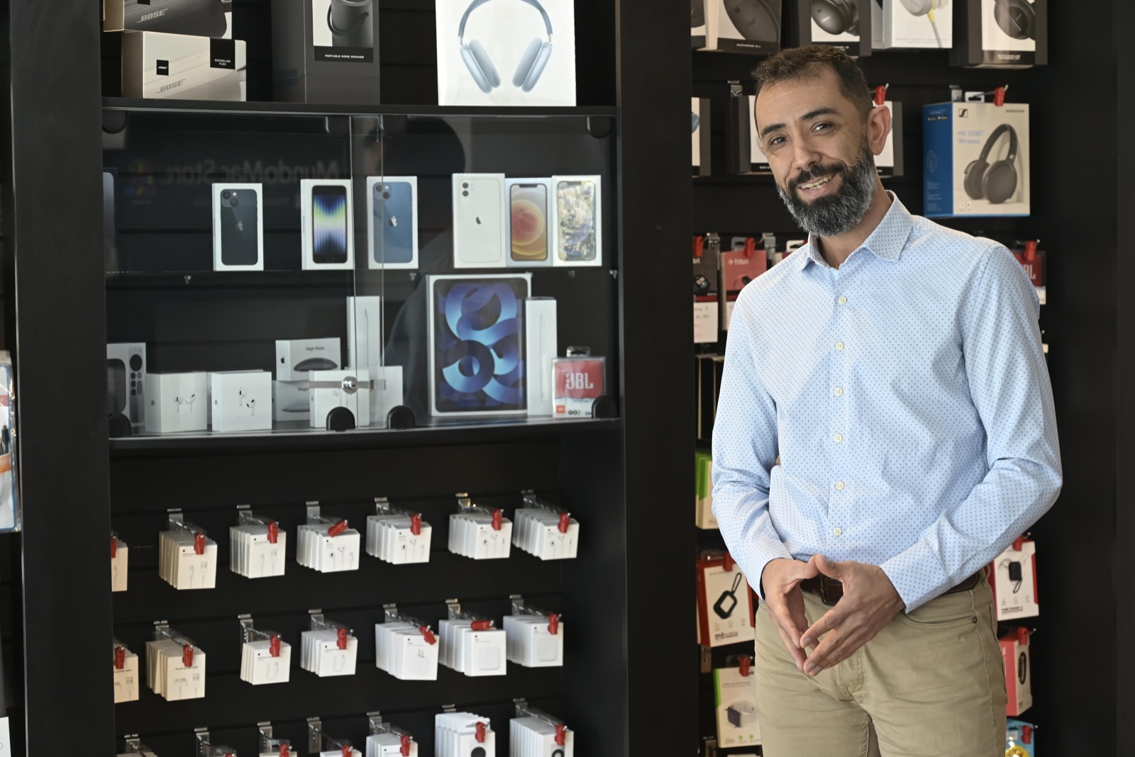 Andrés Silvera, gerente de Ventas y del área Corporativa de MundoMac.