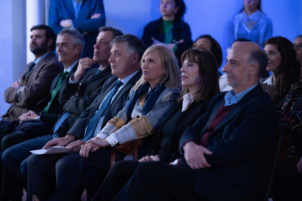 La celebración contó con la presencia de la vicepresidenta Beatriz Argimón; el ministro de Trabajo, Pablo Mieres; el subsecretario de Ambiente, Gerardo Amarilla; y la subsecretaria de Educación y Cultura, Ana Ribeiro.