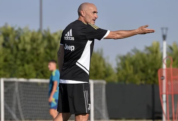 Paolo Montero, entrenador de la Sub 19 de Juventus. Foto: Juventus.