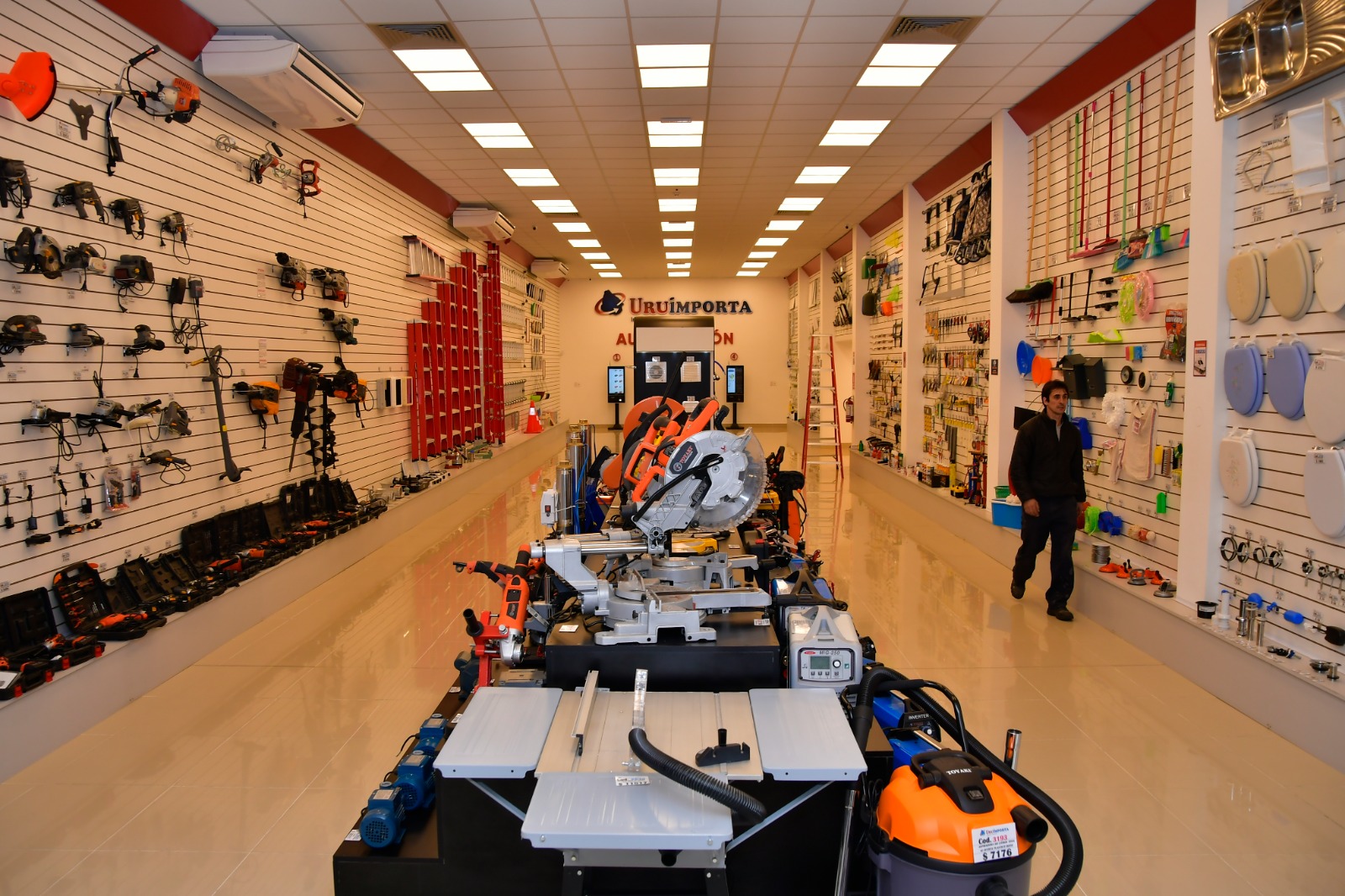 La ampliación de la sucursal principal de Uruimporta. Foto: Estefanía Leal.