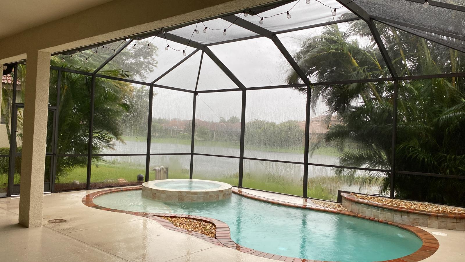 Sarasota (Florida, Estados Unidos) horas antes de la llegada del huracán Ian. Foto: El País