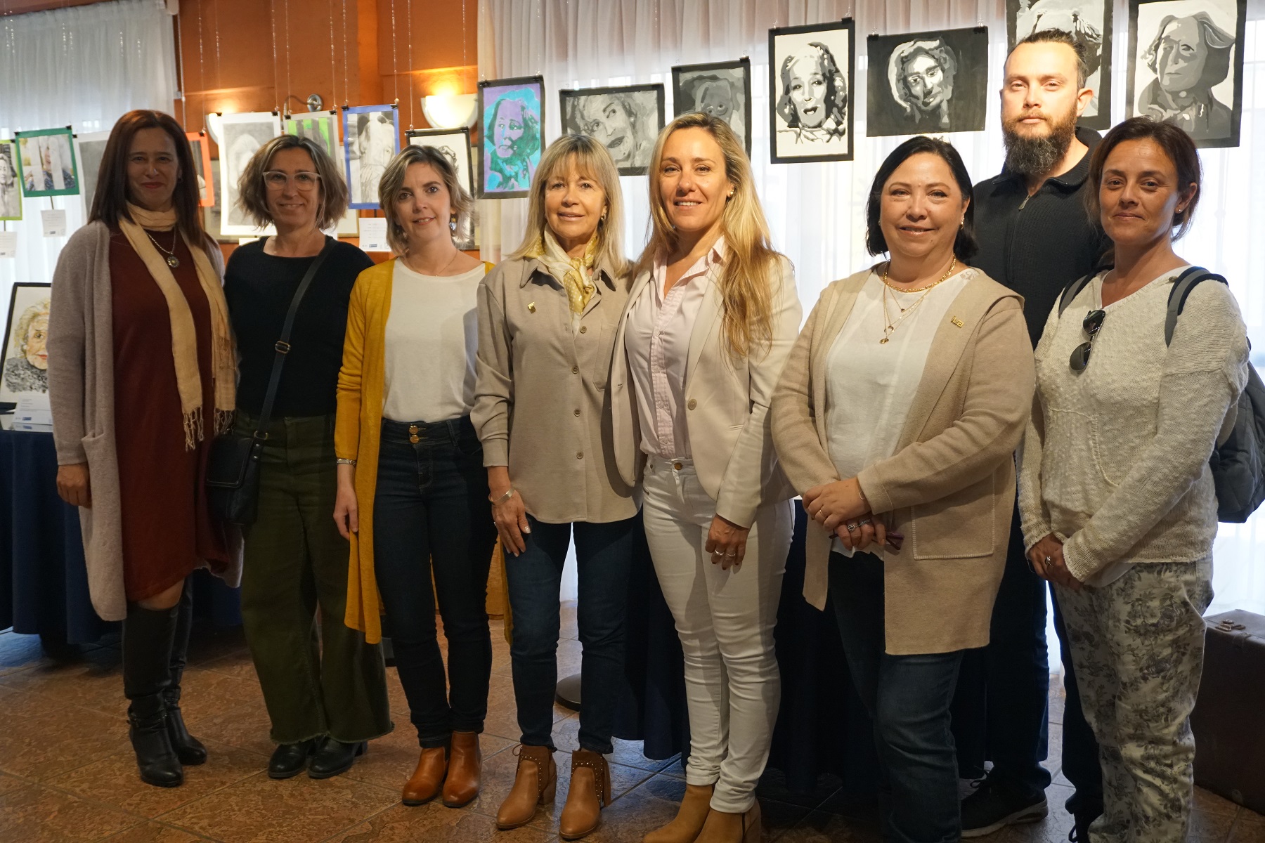 Alejandra Escobal, Sofía Campal, Magela Urruti, Mónica Suárez, Bárbara Vera Figueroa, Elena Cal, Ismael Rosano y Laura Pucci.