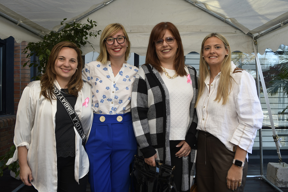 Fiorella Álvarez, Patricia Cuadrado, Patricia Menéndez y Florencia Mandia. Foto: Leonardo Mainé.