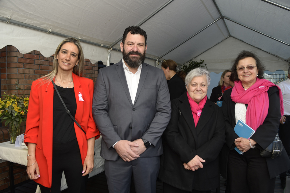 Inés Fernández, Diego Branca, Zulma Camacho y María Acuña en el evento científico organizado por El País. Foto: Leonardo Mainé.