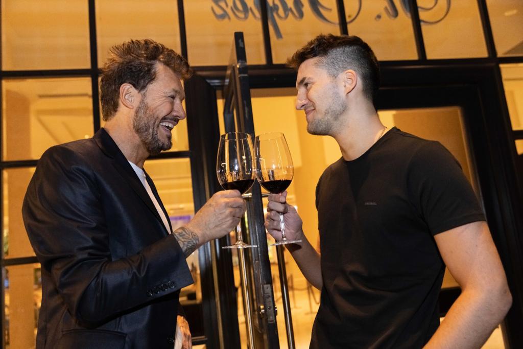 Marcelo Tinelli y su hijo Francisco en St. Tropez de Enjoy Punta del Este.