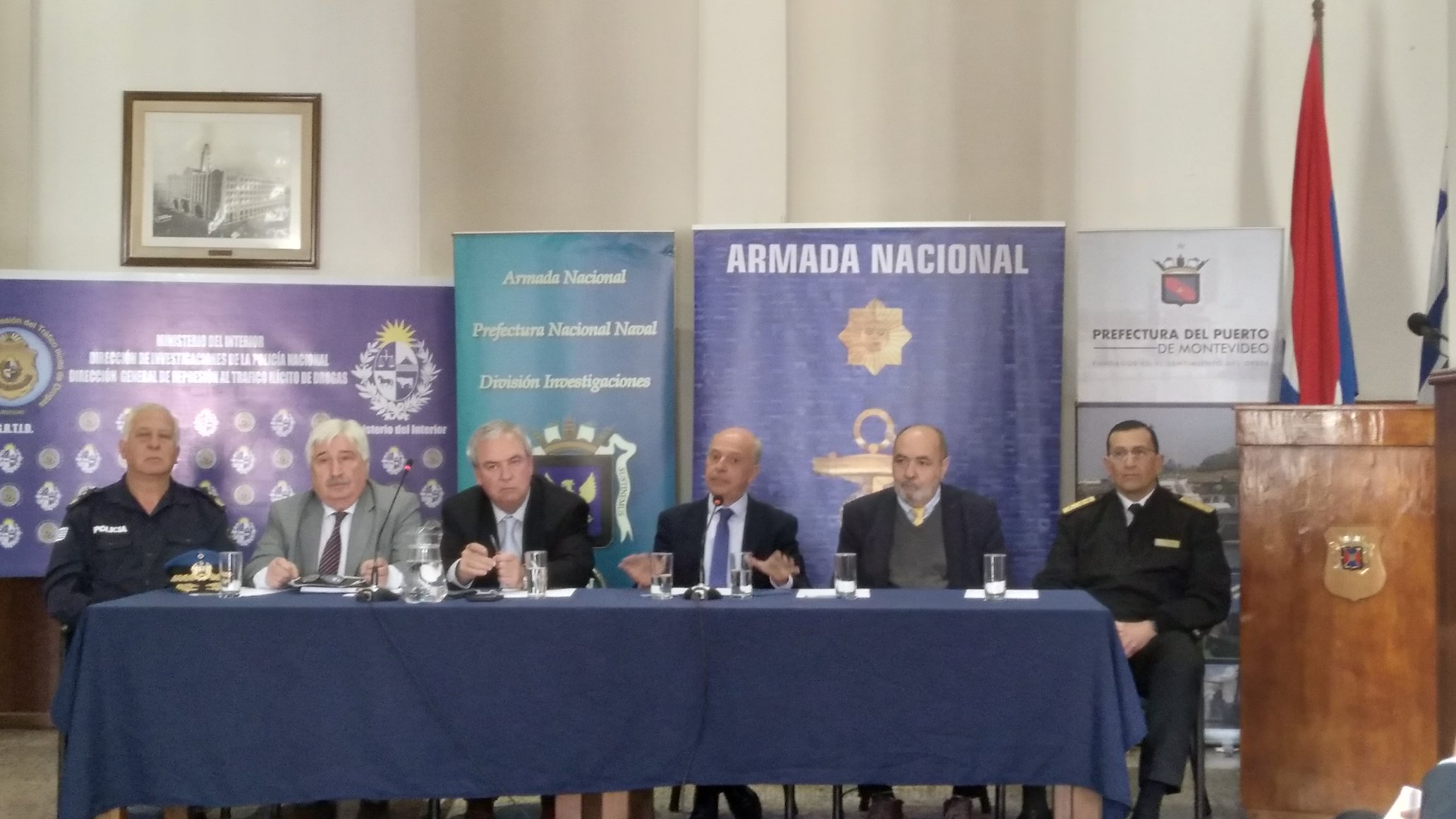 Conferencia de prensa conjunta por cargamento de 335 kilos de cocaína. Foto: Fiscalía