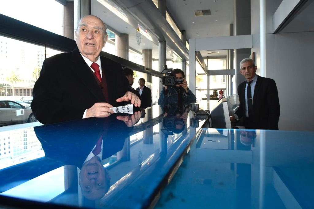 Julio María Sanguinetti en la Torre Ejecutiva
