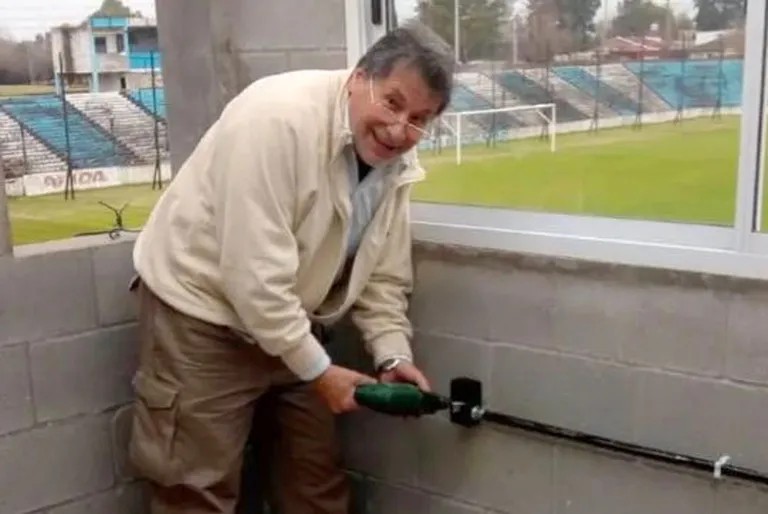 Ricardo López, el hombre que manejaba el auto en el que iban la jugadoras del club Merlo