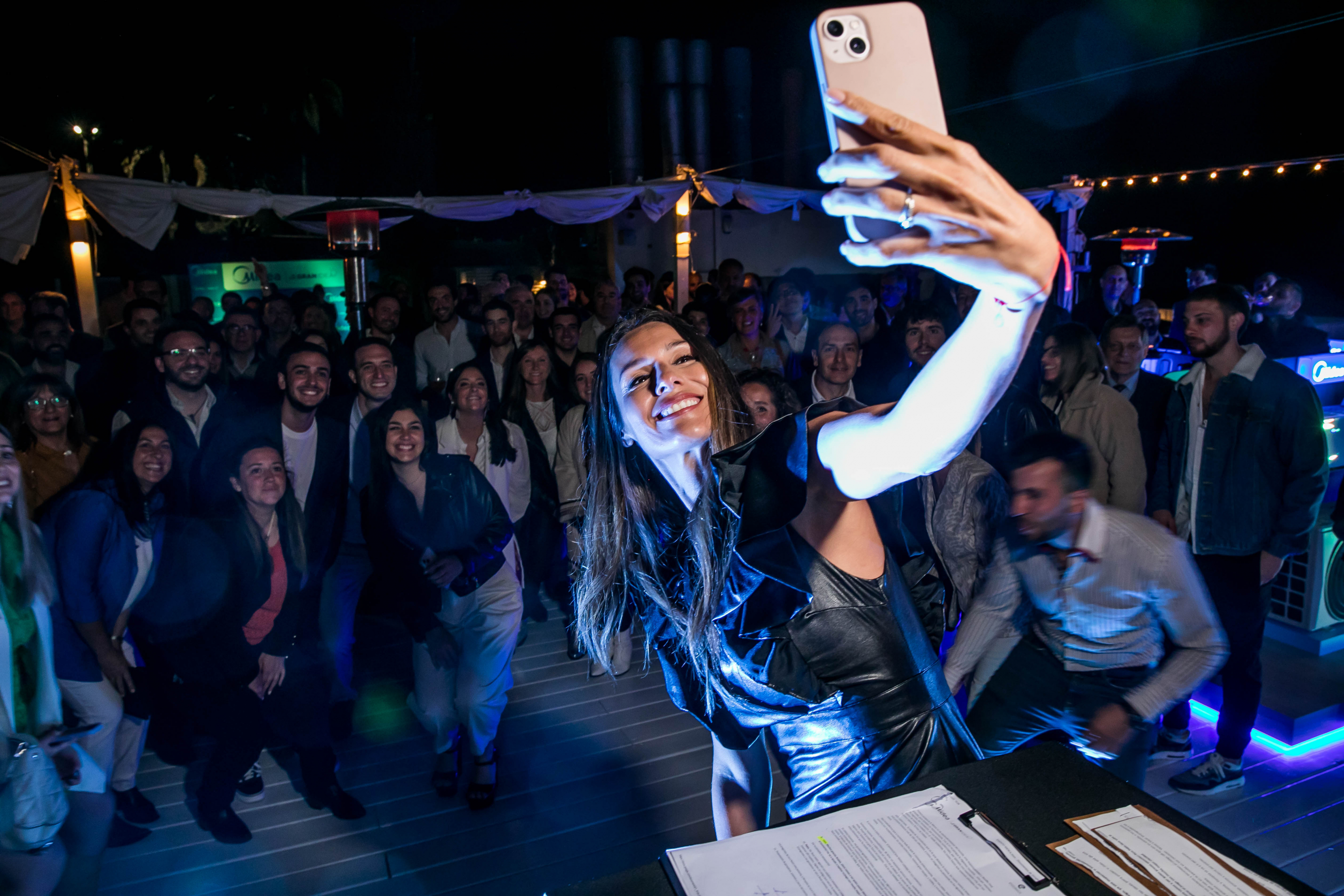 Pampita en Montevideo. Foto: Leo Chino Pose