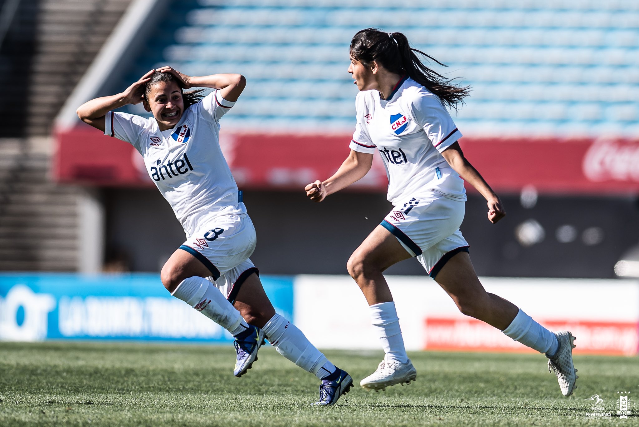 El festejo de las jugadoras de Nacional. Foto: @AUFfemenino.