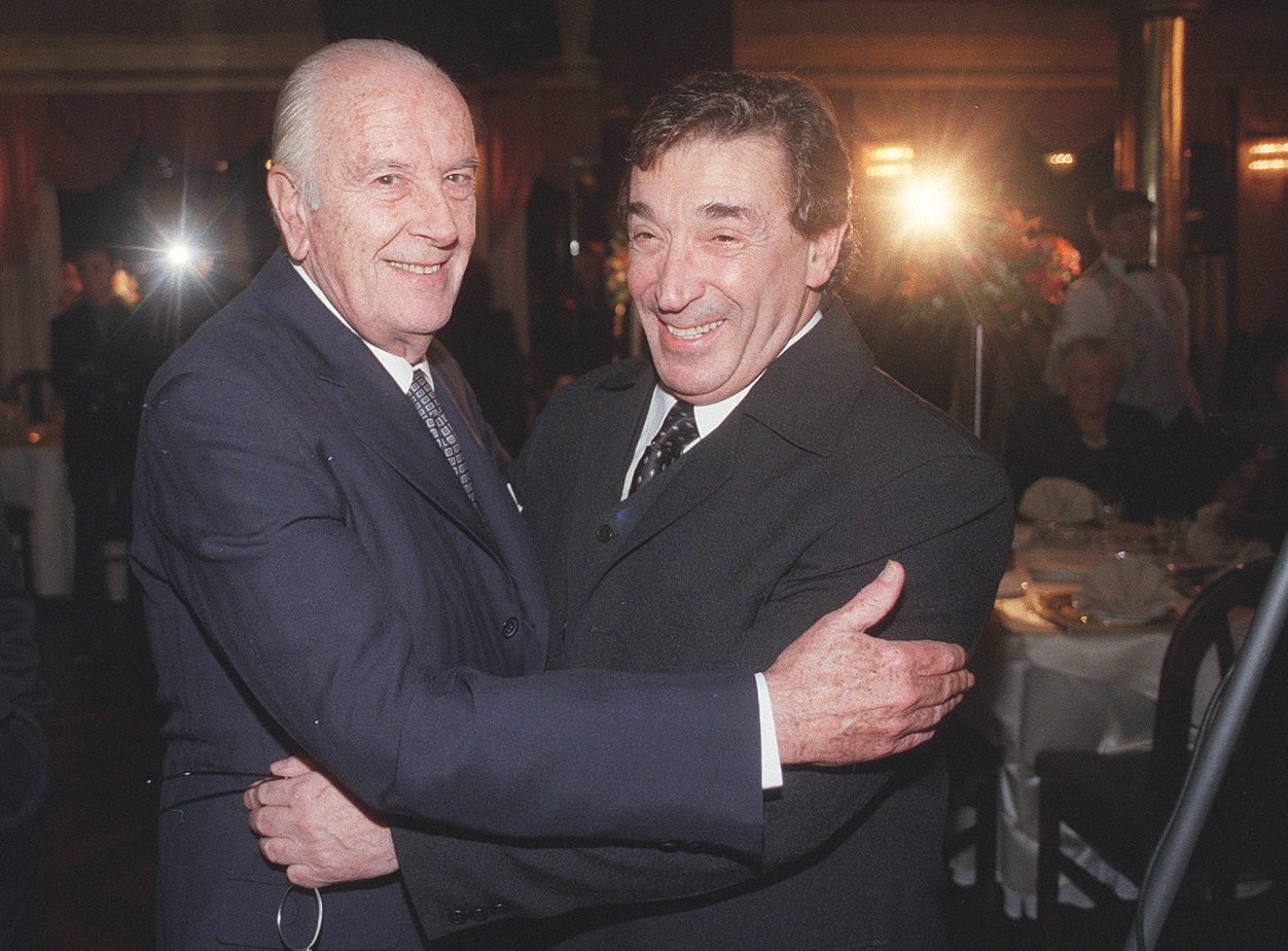 El ingeniero Horacio Scheck junto a Cacho de la Cruz.