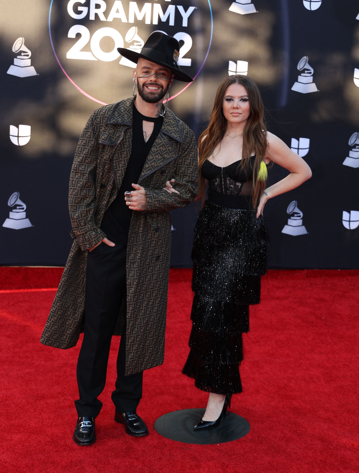 alfombra roja premios grammy latinos 2022