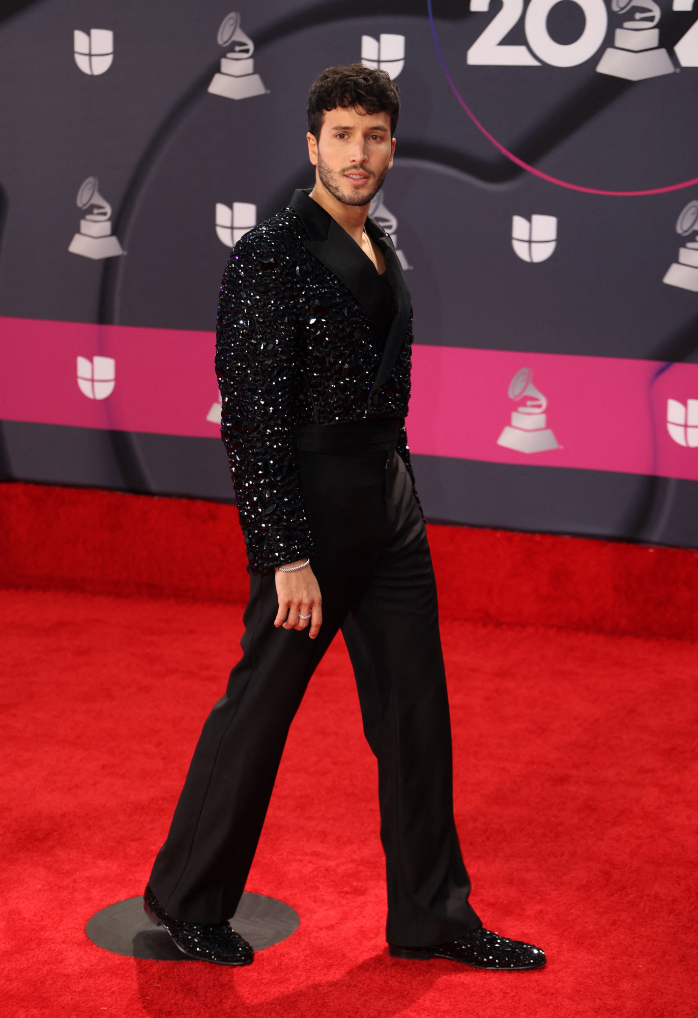 alfombra roja premios grammy latinos 2022