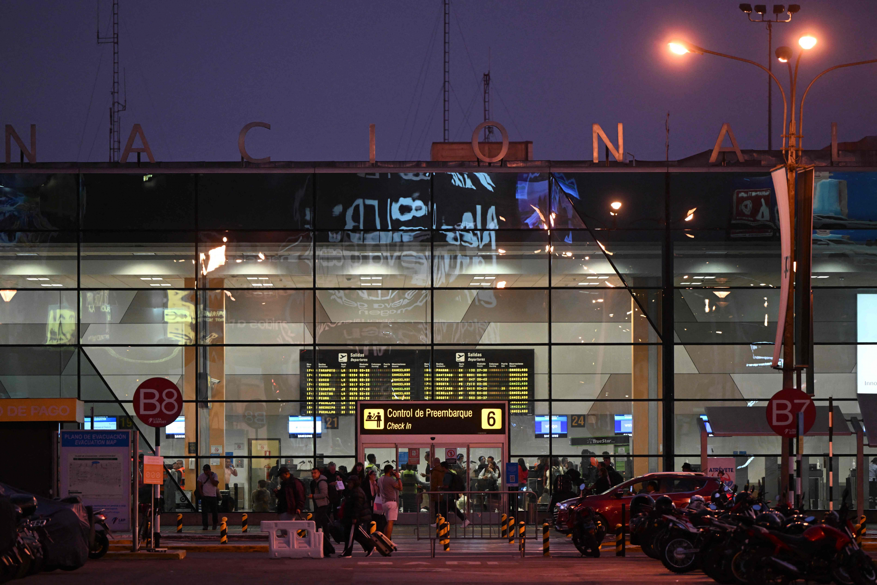 Aeropuerto en Lima. Foto: Efe