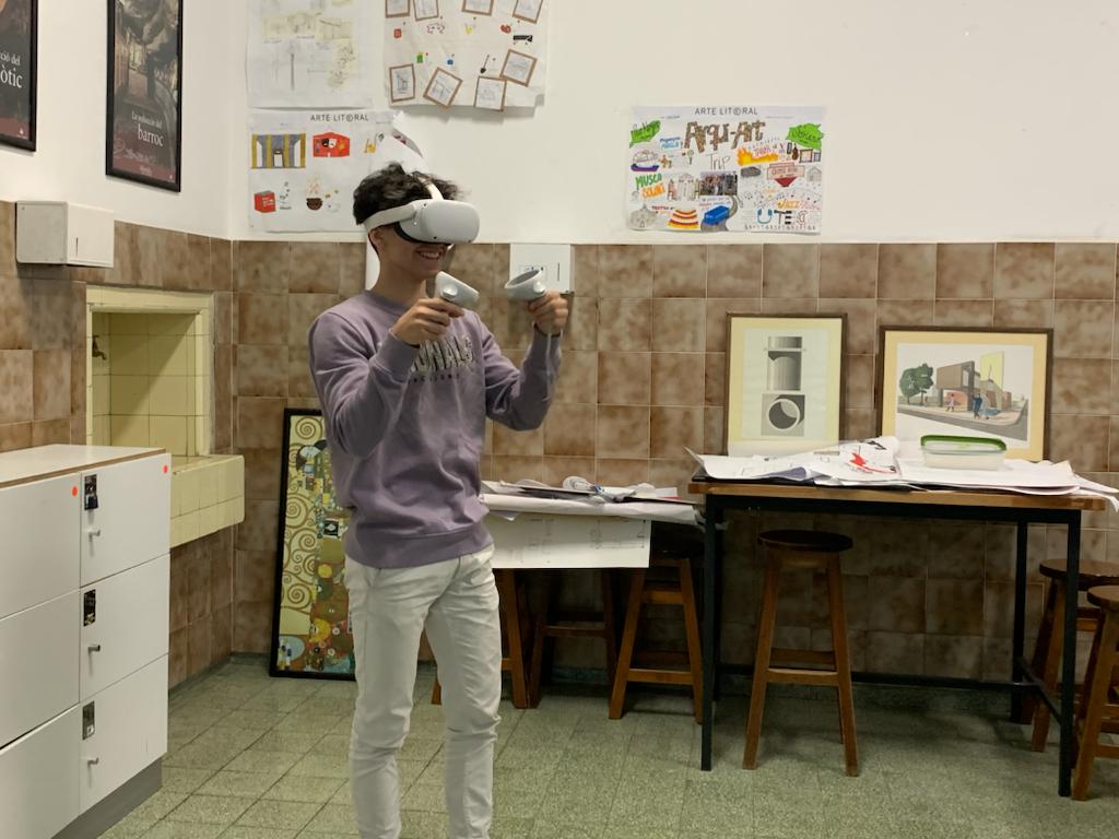 Alumnos del Colegio Seminario experimentaron la realidad virtual y el metaverso en clase de Matemáticas. Foto: Cortesía