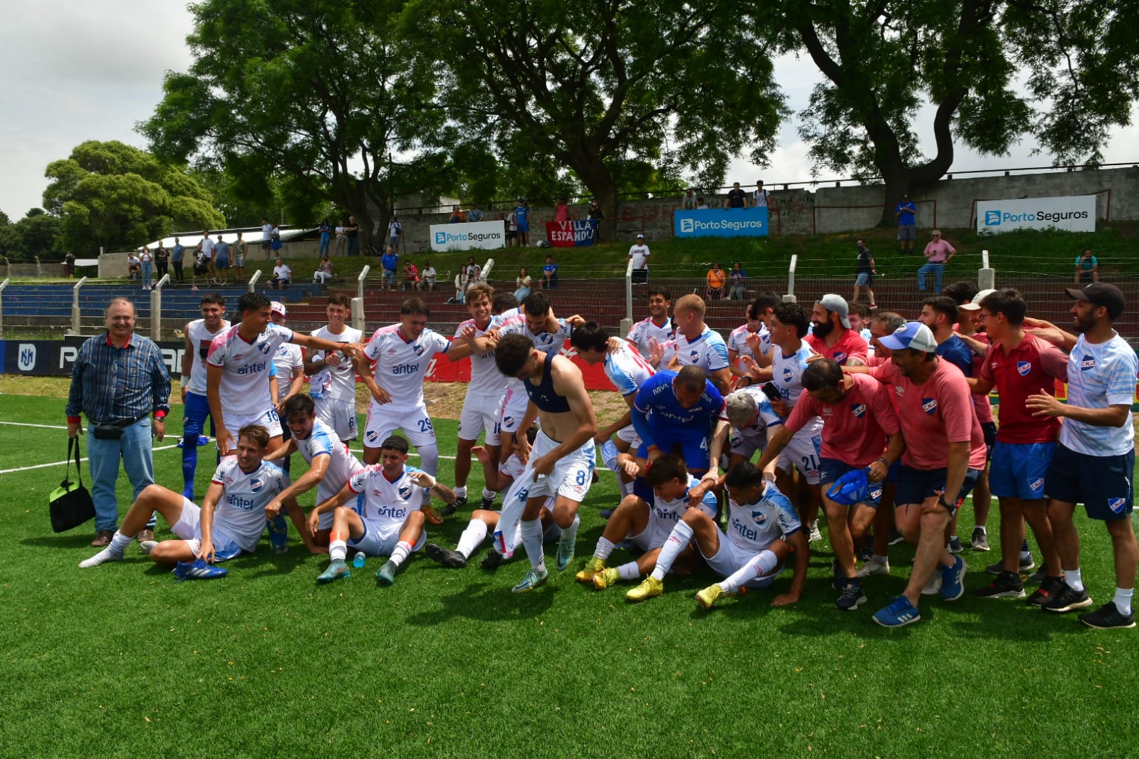 Nacional campeón de Tercera. FOTO: F. Flores.