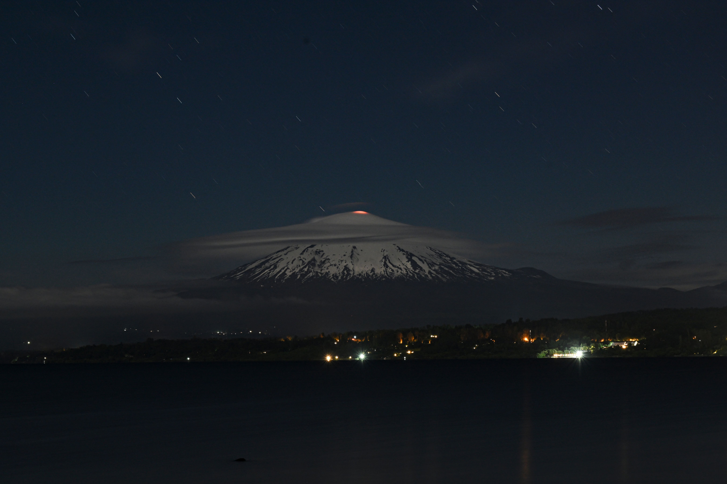 El volcán Villarrica, considerado el más riesgoso de Chile, puso en alerta a las autoridades nacionales. Foto: AFP